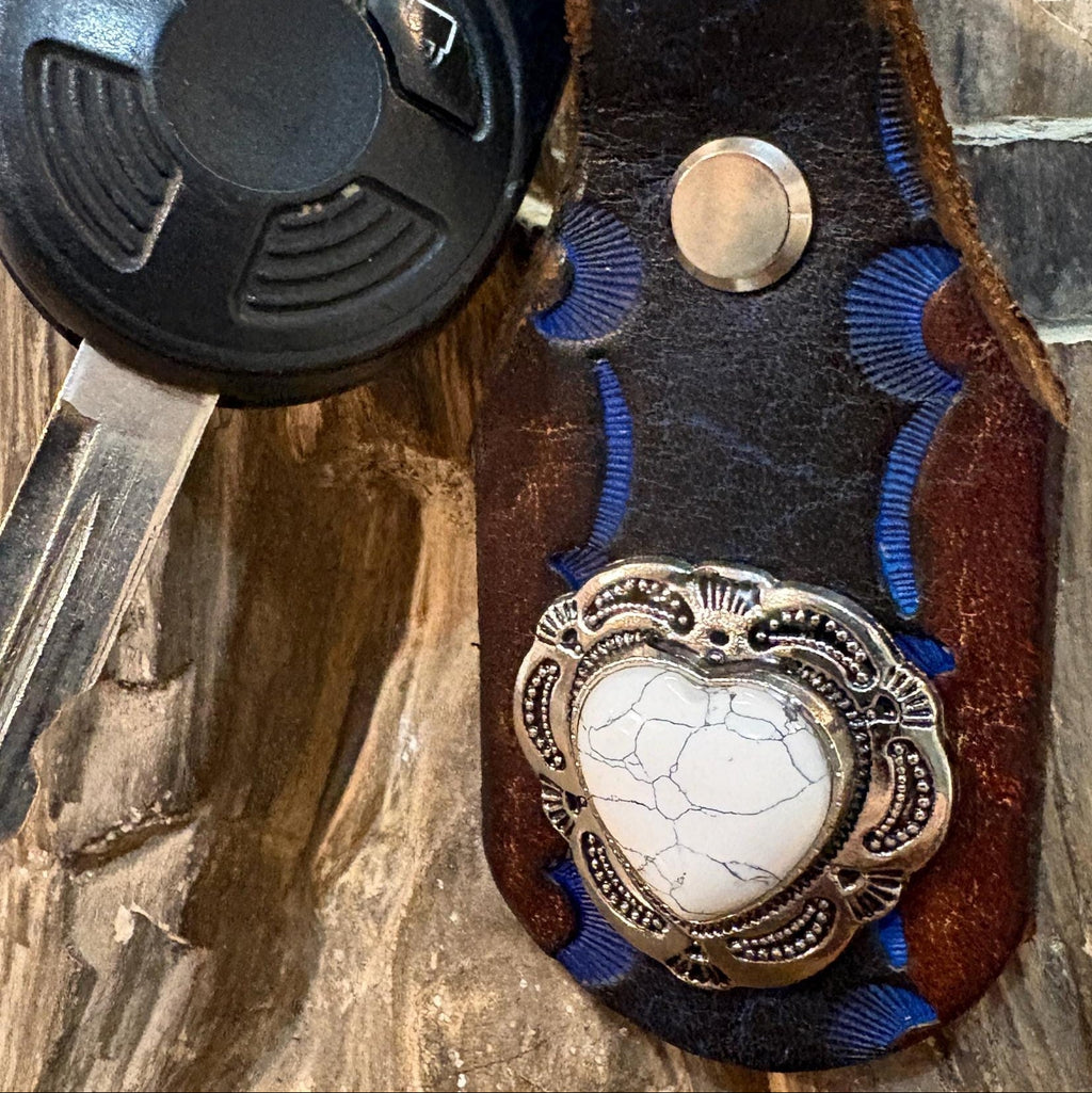 Heart keychain: Handmade Leather Key Fob, heart, handmade leather
