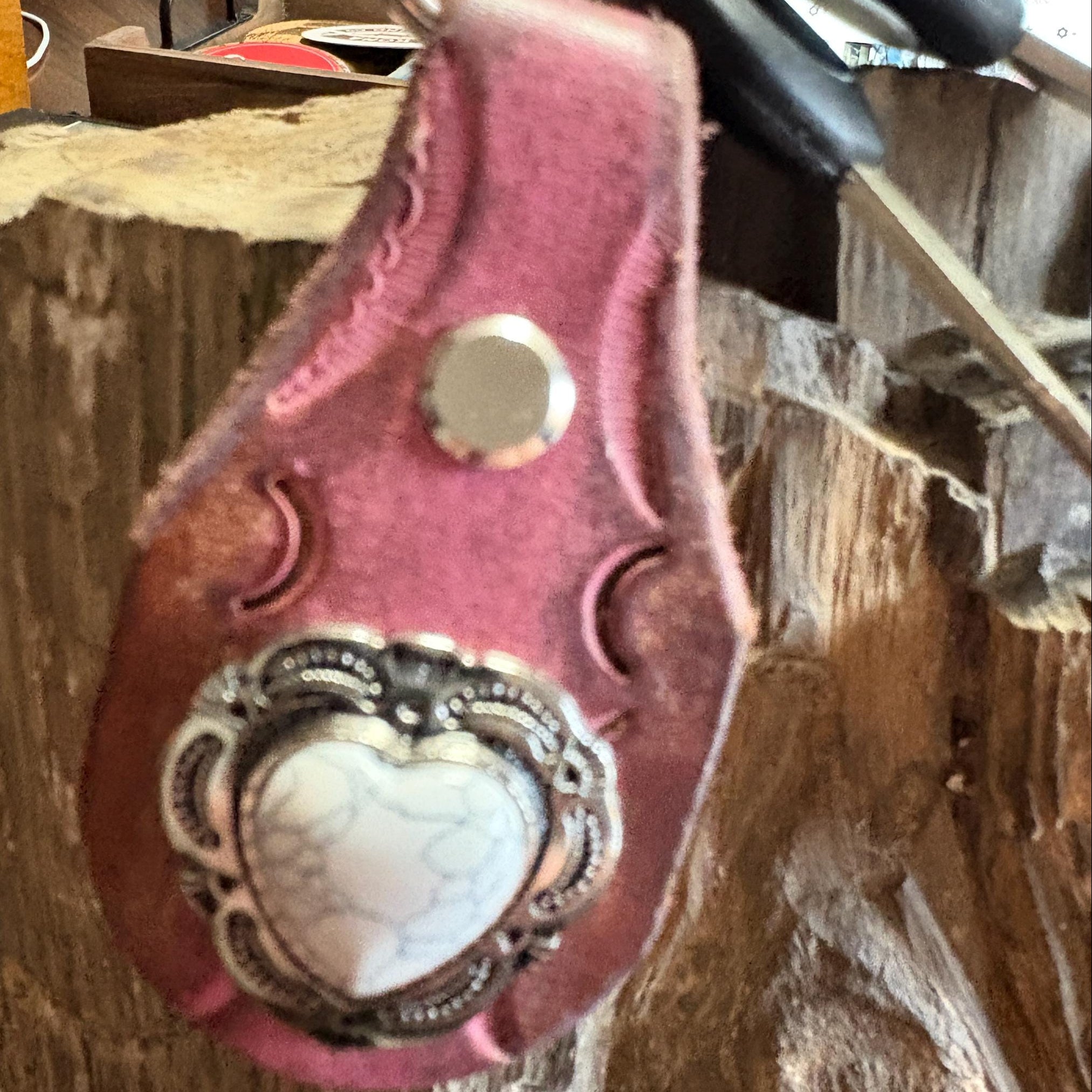 Heart keychain: White Turquoise Handmade Leather Keychain