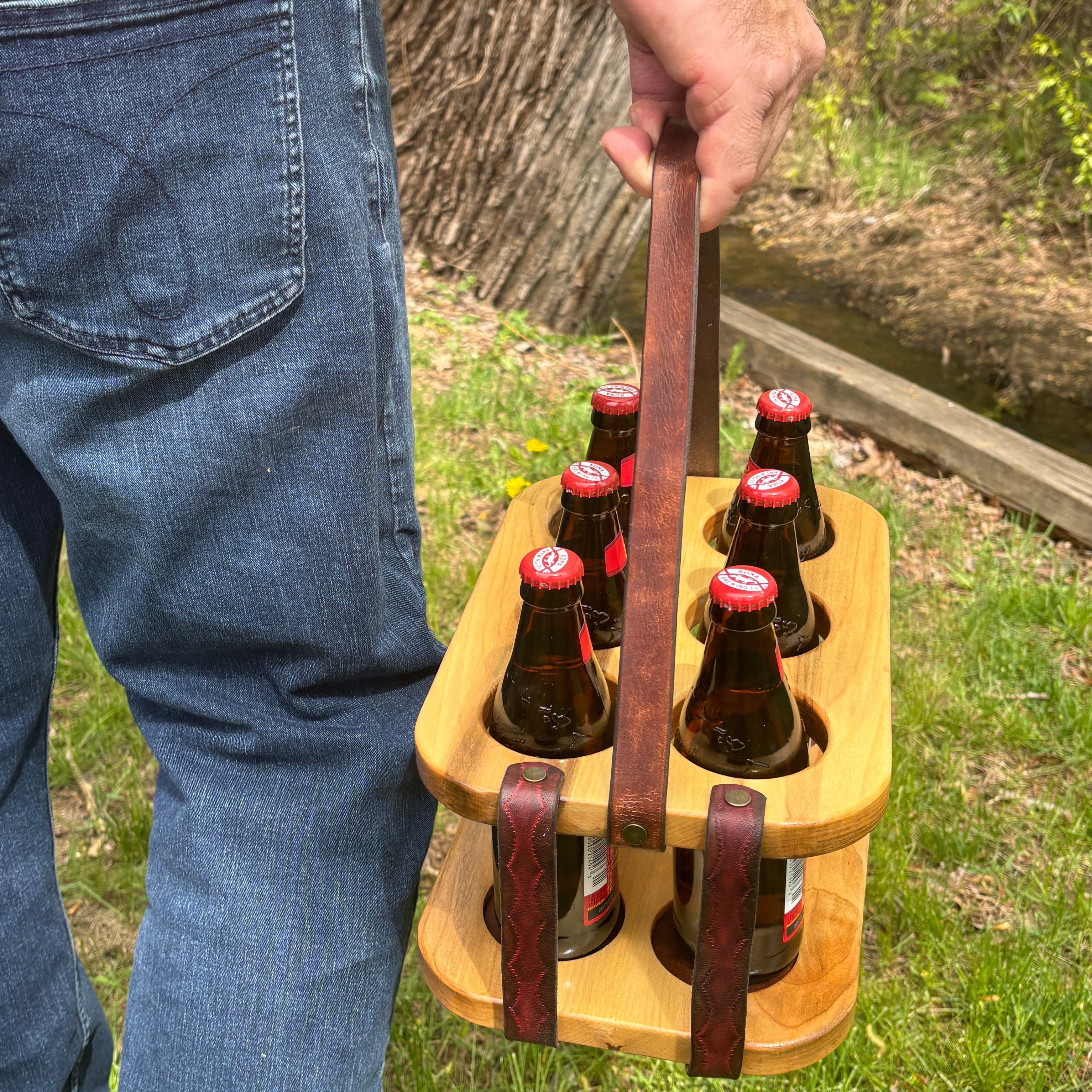 Wood and Leather Beer Carrier, Rustic 6 Pack Beer Caddy, Burgundy and Brown