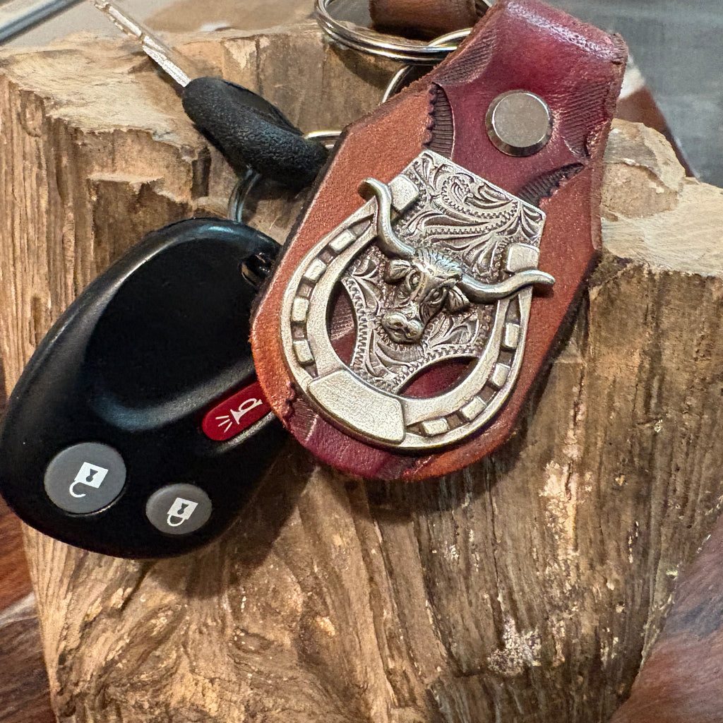 Longhorn Keychain: Handmade Texas Longhorn Horseshow Leather Key Fob