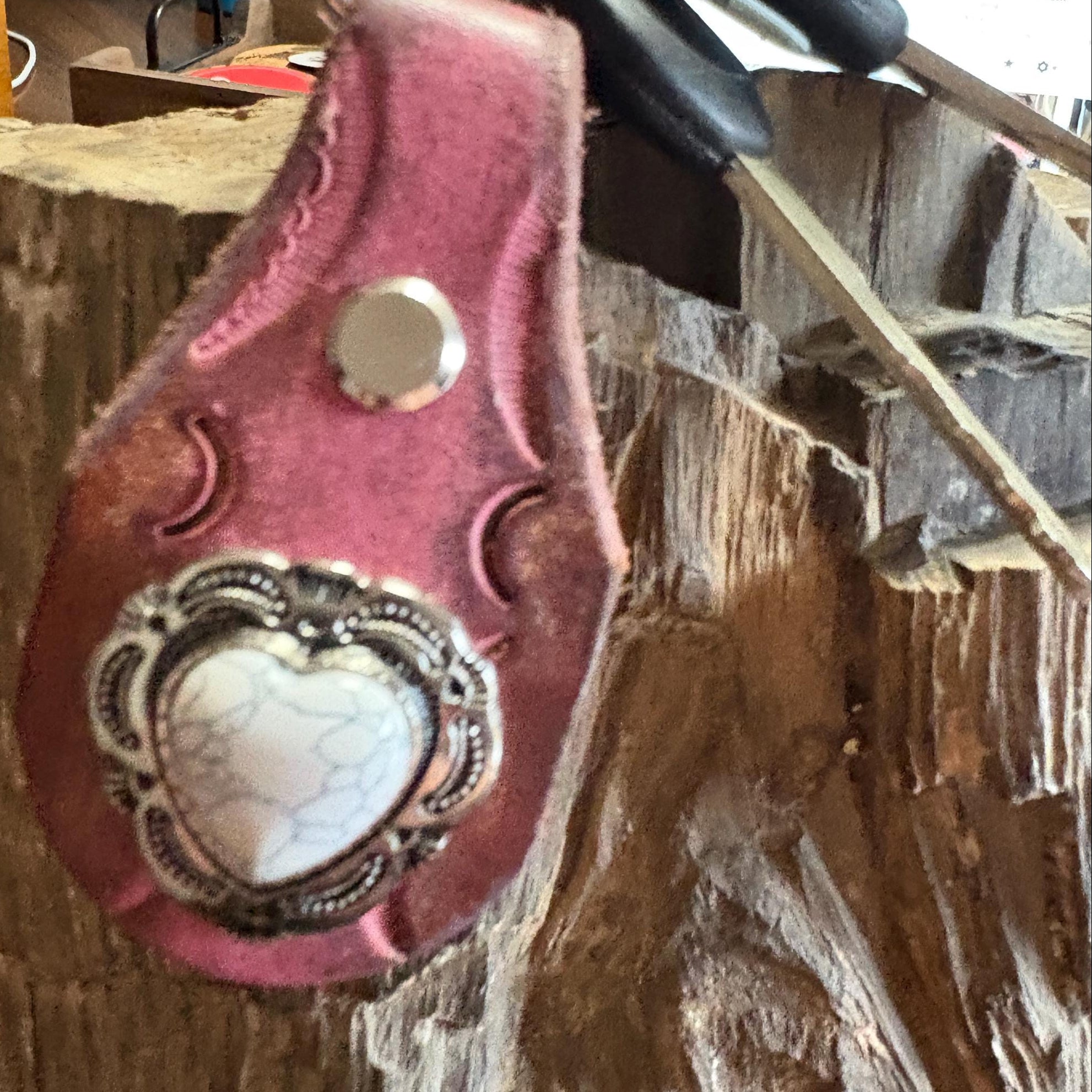 Heart keychain: White Turquoise Handmade Leather Keychain