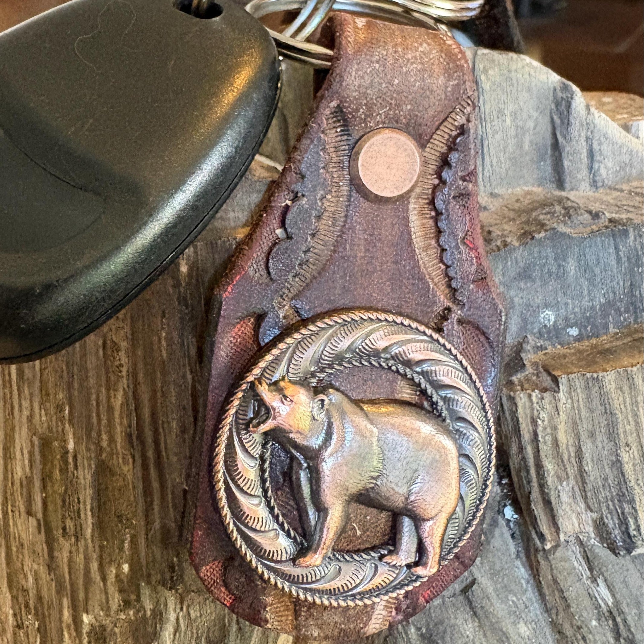 Leather Bear Keychain, Grizzley bear Keychain, Handmade Leather key ring, Bear, Grizzley, Western Style Brown Burgundy